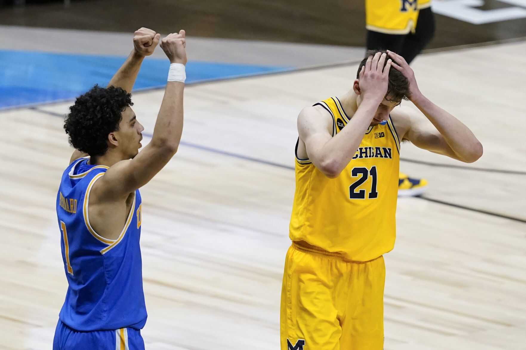 APTOPIX NCAA UCLA Michigan Basketball